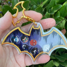 Load image into Gallery viewer, Batfamily Shaker Keychain
